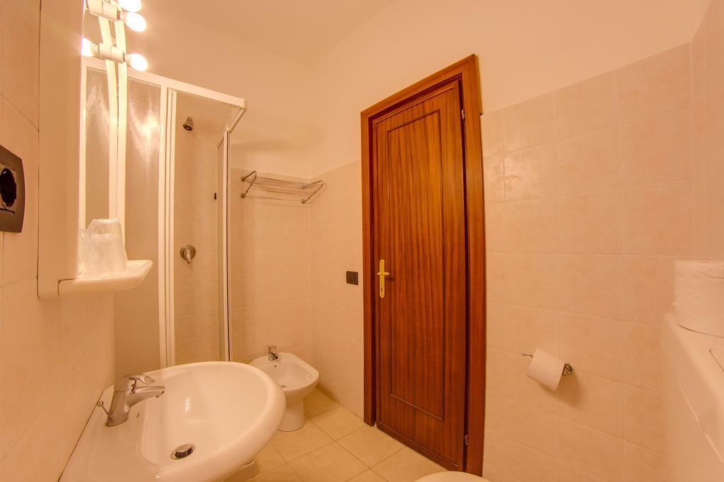 Hotel Del Golfo - Dependance Procchio  Room photo
