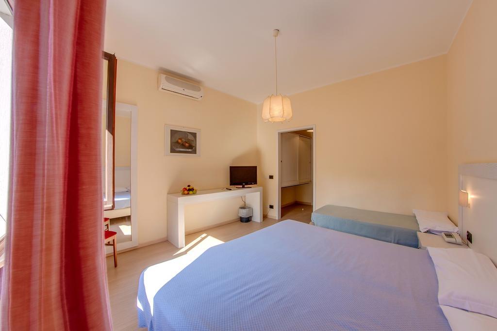 Hotel Del Golfo - Dependance Procchio  Room photo